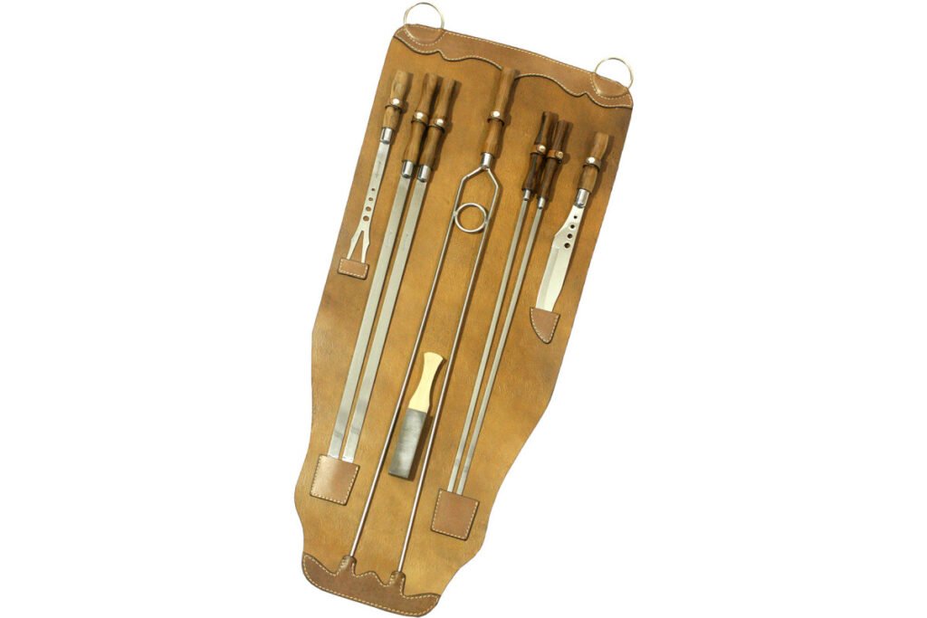 Conjunto de Espeto em Couro
